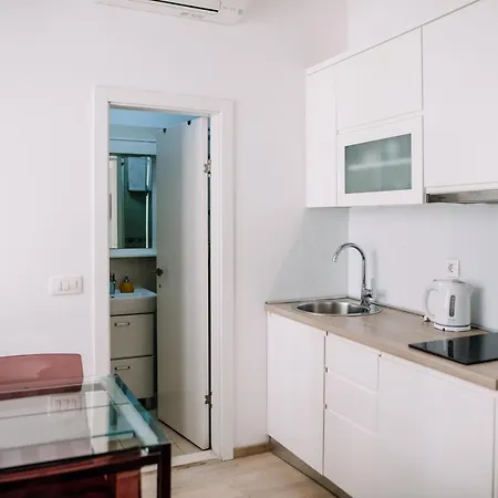 Amorozo By Duhomes Apartman