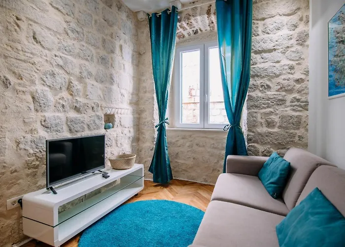 Amorozo By Duhomes * Дубровник