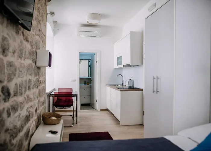 Апартаменты Amorozo By Duhomes